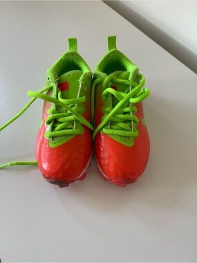 Nike Kids Sneakers in Bright Orange and Neon Green